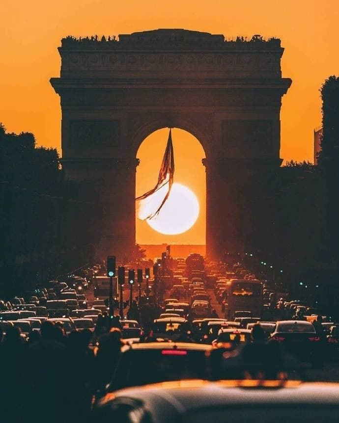 CBaxter4's tweet photo. Paris, the capital of fashion, is one of the oldest cities in the world, not only with its remnants of the Paleolithic, but also a trendsetter in fashion and culture. Opera houses, fashion shows, art galleries and much more have transformed the city into a mecca for dreamers. " https://t.co/I5Zxnko18u