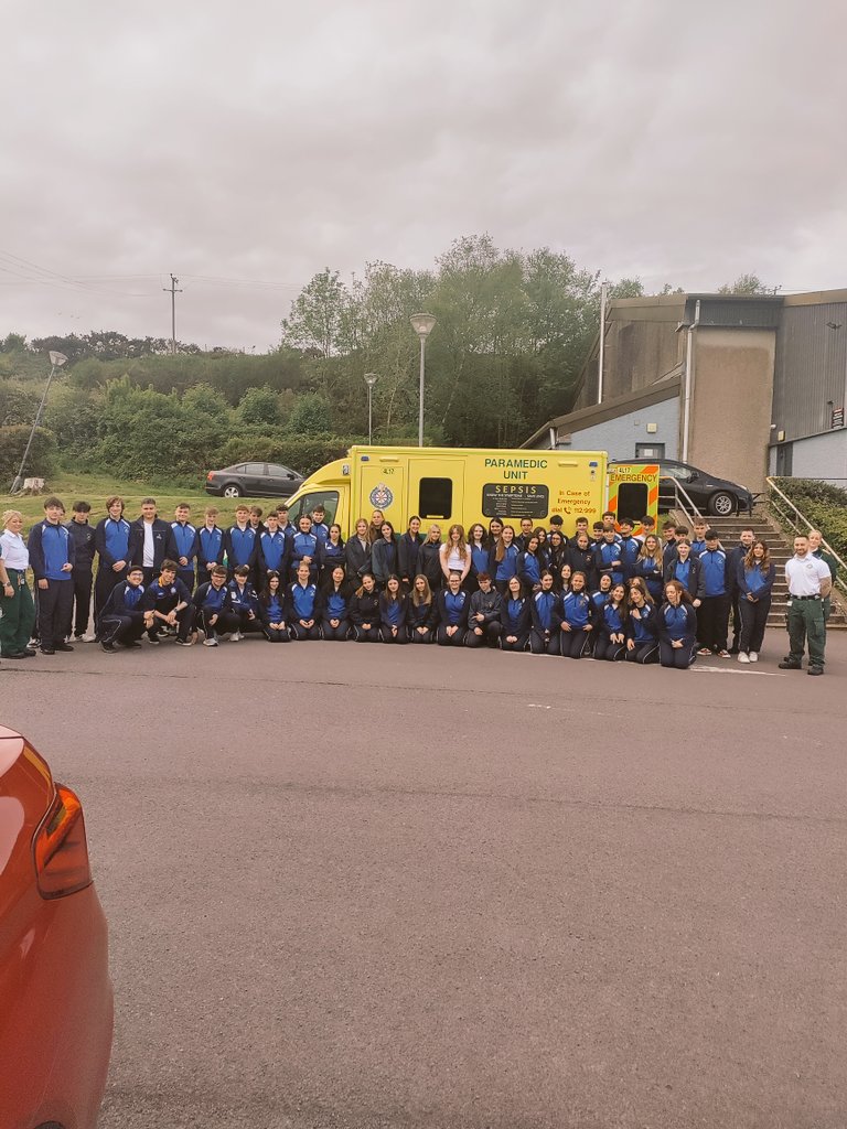 Thank you to Mr O Rourke and all the Transition Year students of Colaiste Muire Crosshaven for the warm welcome today...some aspiring Paramedics in the making!