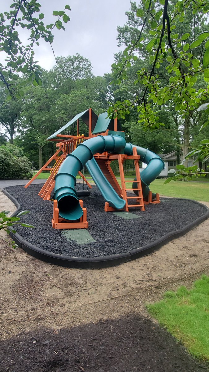 RTSPlay's tweet photo. Interested in a custom play structure? Here at RTS, we make these dreams come true!

#rtsplay #customslides #outdoorplayground #residentialplayground #commercialplayground #playgroundequipment #rtscompanies https://t.co/8s4cs6J9pW