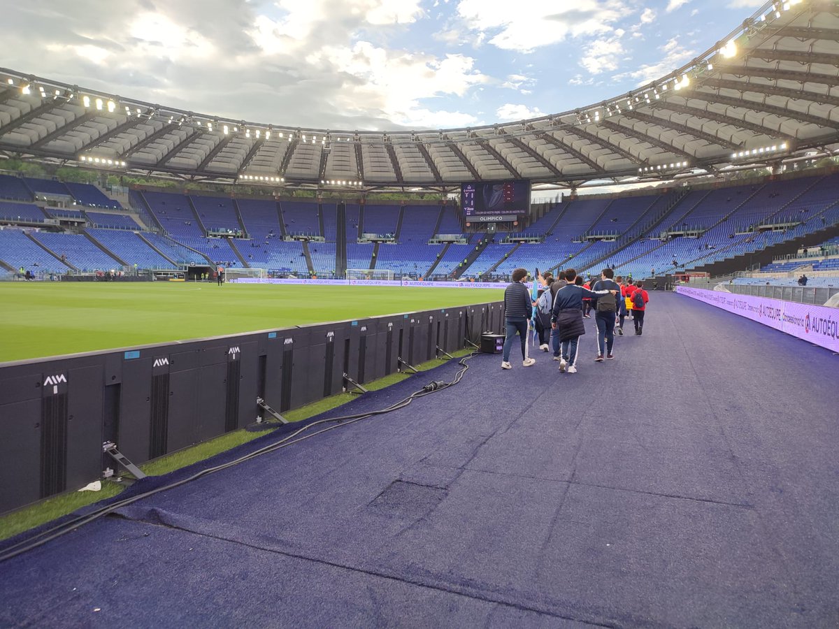DemonEventi's tweet photo. RT @TIM_Official: #KeepRacismOut sbarca all'Olimpico di Roma! I giovani degli oratori S. Silvia e S. Giuseppe sono stati accolti dal club Biancoceleste e guidati in uno walk about dello stadio culminato con il match #LazioSassuolo. La #JuniorTIMCup conti… https://t.co/IEY2jNZpdE