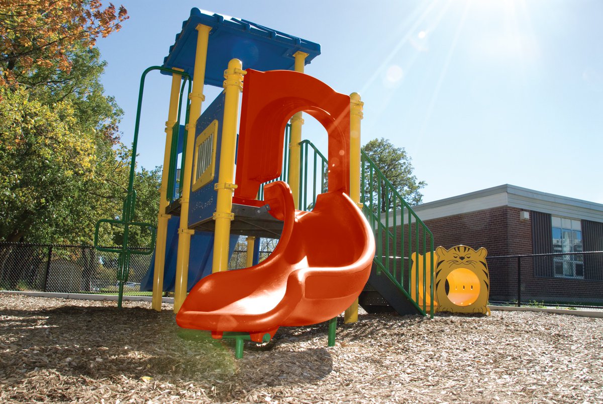 RTSPlay's tweet photo. Our unique slides come in a variety of custom shapes and colors. Get exactly what you’re envisioning with RTSplay!

#rtsplay #customslides #outdoorplayground #residentialplayground #commercialplayground #playgroundequipment #rtscompanies https://t.co/SQ2eeWiXLm
