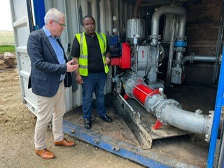 UNIDO's Managing Director Gunther Beger visits #Kenya's Tropical Power company. Funded by @theGEF, UNIDO implemented a project to convert waste into clean energy. Tropical Power has produced additional 670kw of electricity by increasing the volume of feedstock from flower waste.