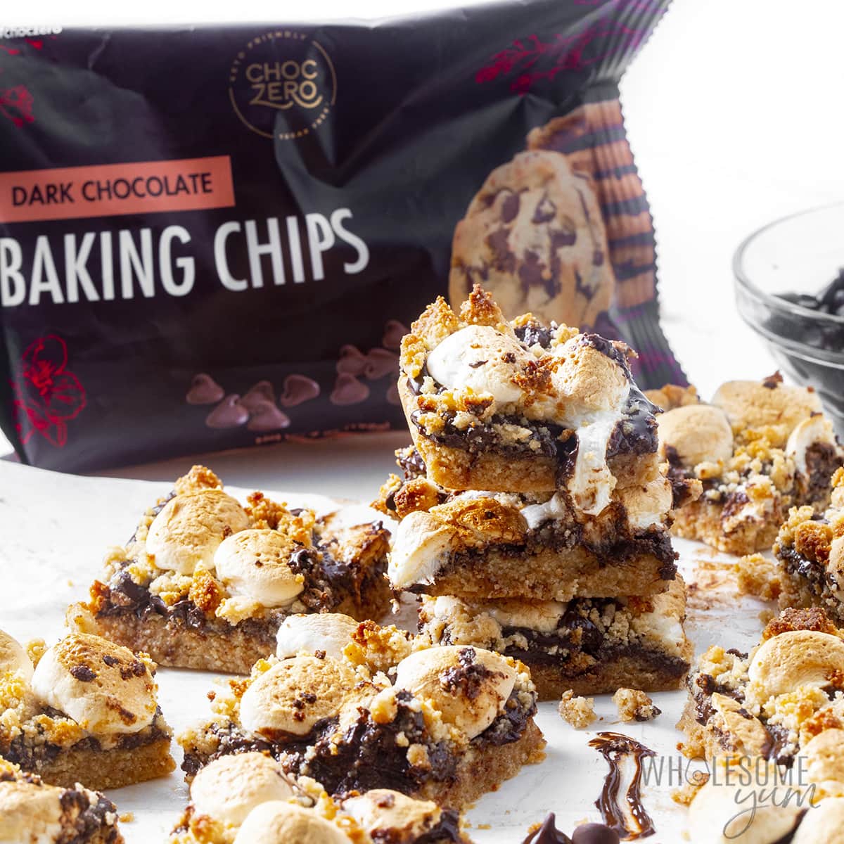 These s'mores bars are loaded with <a href="/CHOCZERO/">ChocZero</a> marshmallows and chips, no campfire needed 🔥 Full recipe: wholesomeyum.com/keto-smores-ba…