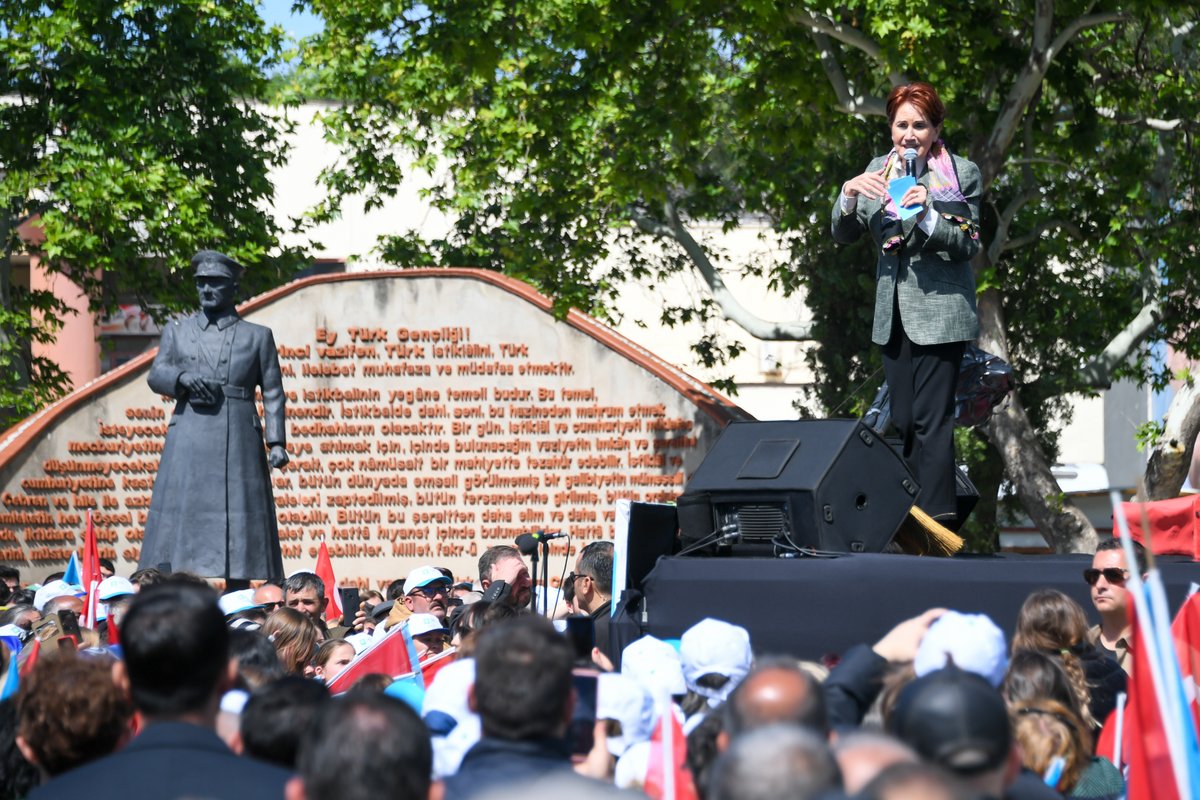 iyiparti's tweet photo. Türk milletinin talihini ve tarihini değiştiren Çanakkale'miz bir kez daha tarih yazmaya hazır!

14 Mayıs'ta;

Cumhurbaşkanı Kemal, Başbakan Meral olacak!☀️ https://t.co/xSaduxzMk7