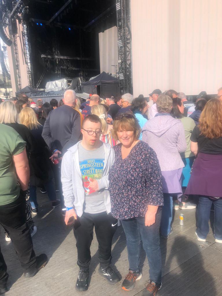 Connaught Telegraph on Twitter "Springsteen presents Mayo fan with harmonica during concert