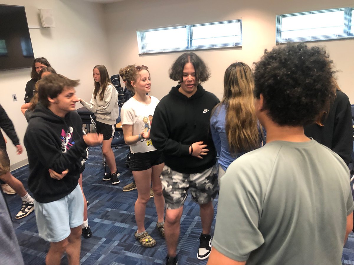 MrsGheesling's tweet photo. Leadership experience for our 8th graders! Got to hear from Ted Wiese, a nationally known speaker and meet some of their future WHS classmates! Fun stuff!💙 https://t.co/JoFAgAFlyd