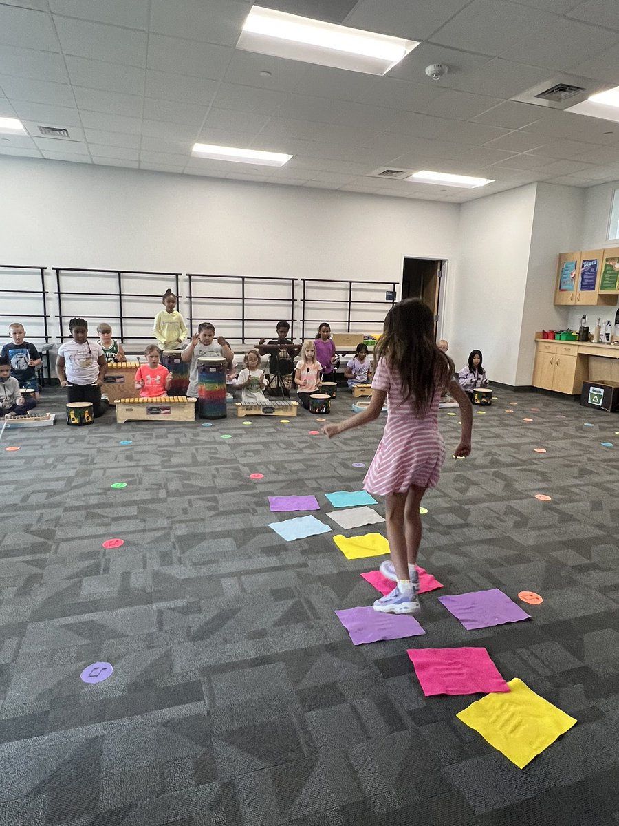 MsParham_Music's tweet photo. We are “hopping” into Wednesday with instrument hopscotch! 🎶@HickoryRidgeES https://t.co/BvG6nFbxCI