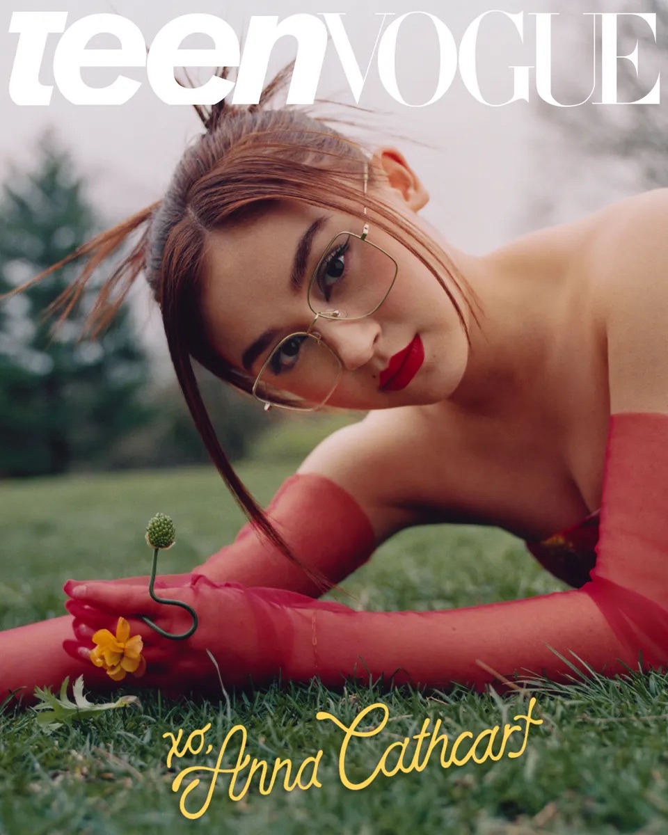 meeshkakim's tweet photo. it was so special writing this @teenvogue cover story on @annacathcart, the star of #xokitty  🥹🌹 we talked about filming in korea &amp; growing up with Kitty by her side ++ some wonderful quotes from @jennyhanfeels

https://t.co/i6S1NNqJlB https://t.co/EIqLOAa2QE