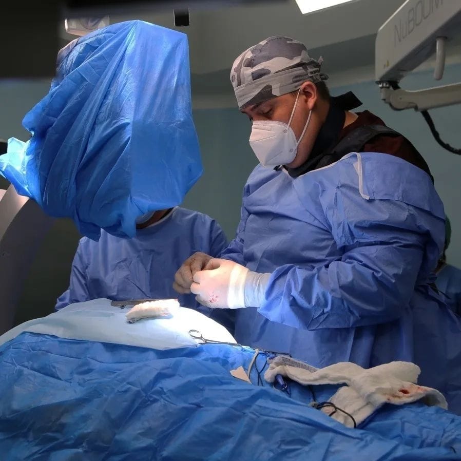 MinSaludVE's tweet photo. #Entérate🗣| Más de 30 marcapasos fueron implantados en el HUMNT y el Centro Cardiovascular del estado Monagas, gracias a las acciones del presidente @NicolasMaduro y nuestra ministra @MagaGutierrezV
#JuntosPorCadaLatido
#MaduroEsPueblo https://t.co/4T2ovSbZC8
