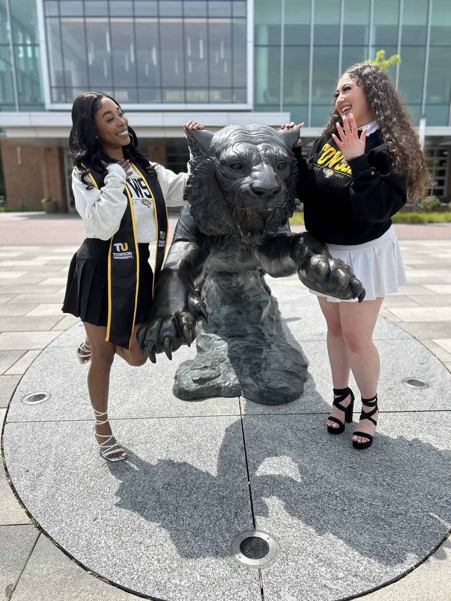 TUWritingCenter's tweet photo. Taylor Thompson and Alysha Whittle! Class of 2023! https://t.co/kJFLUQYnyy
