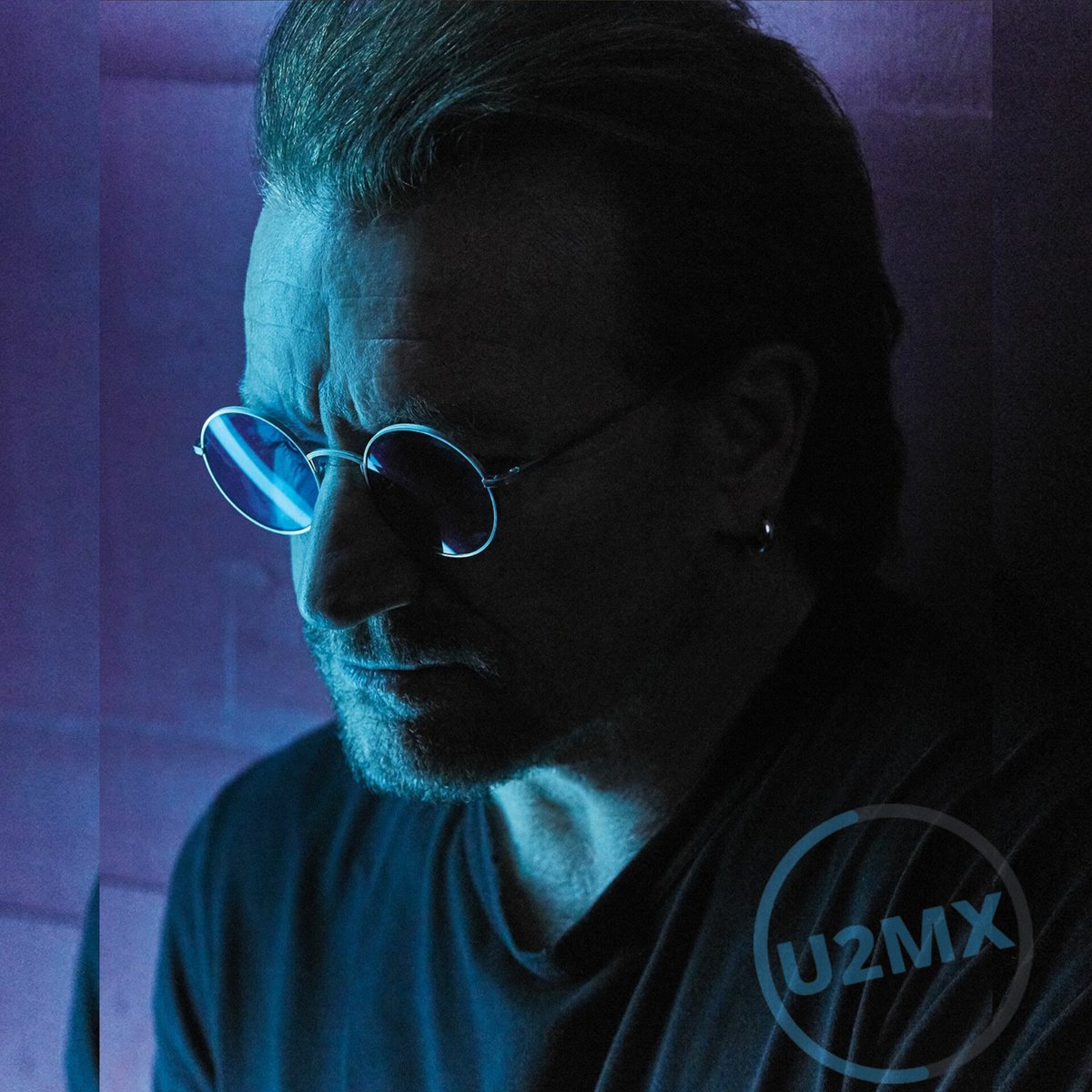 u2_mx's tweet photo. Feliz cumpleaños 63 a nuestro amado #Bono!!! 🫶🏽 https://t.co/dsBgo3C1mL