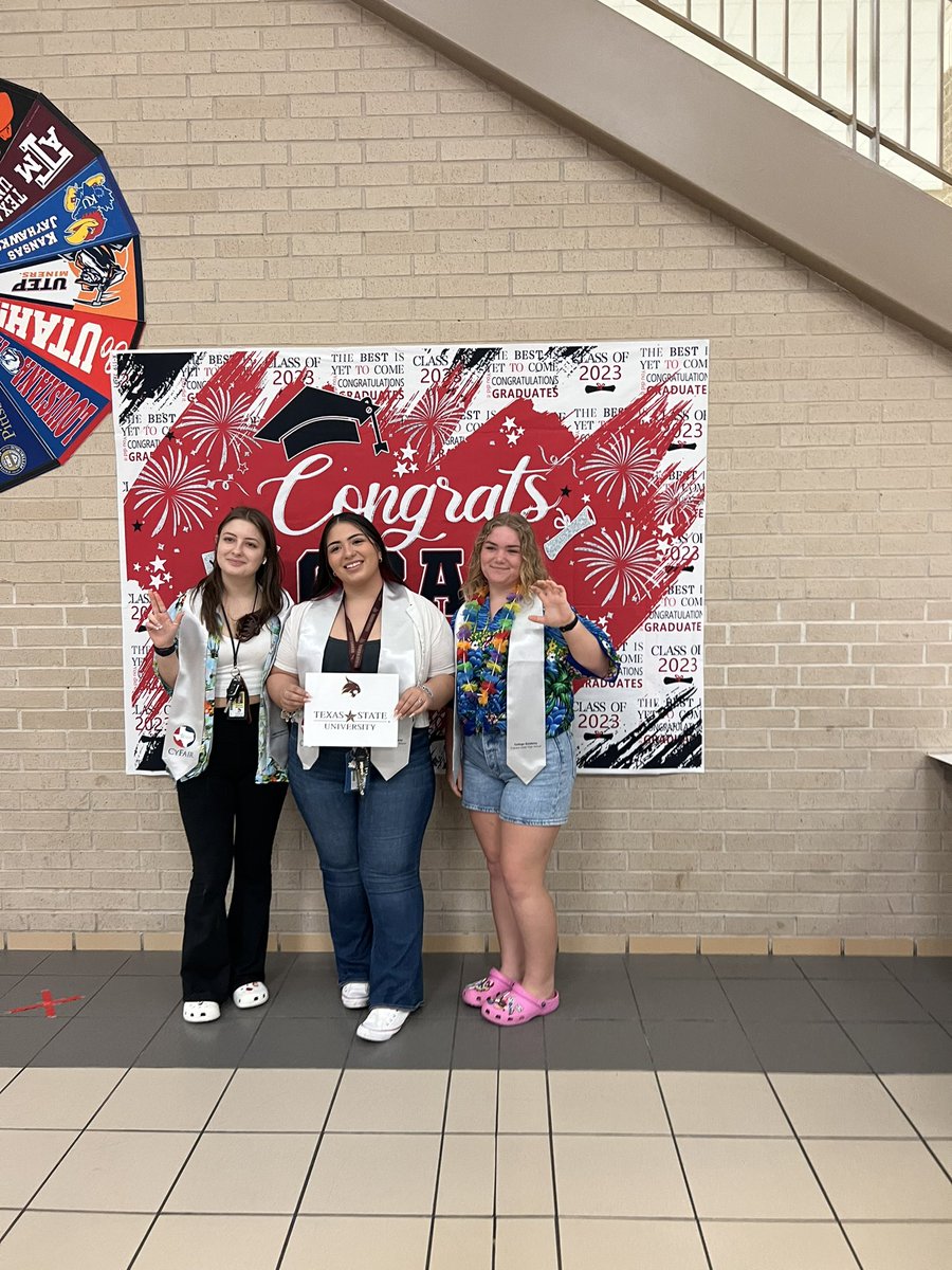 Cy Lakes HS tweet media