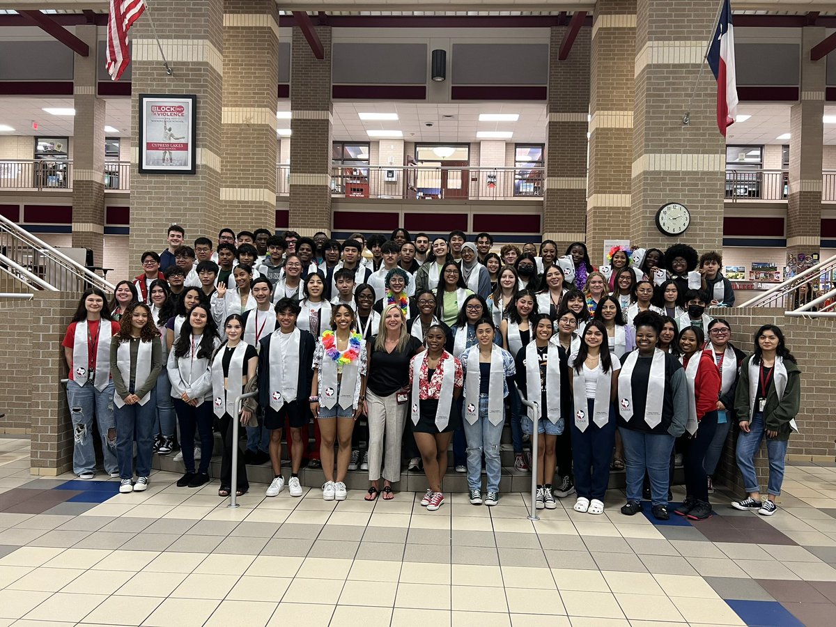 Cy Lakes HS tweet media