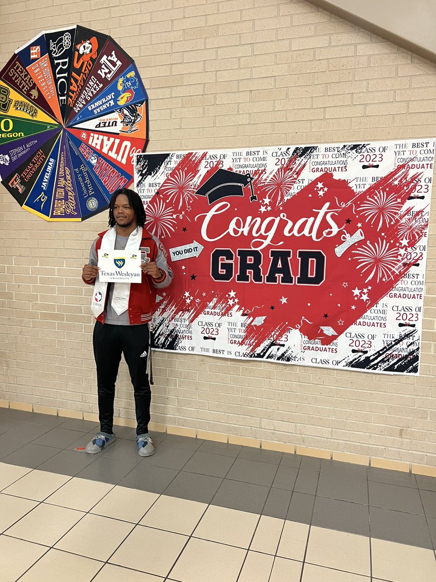 Cy Lakes HS tweet media