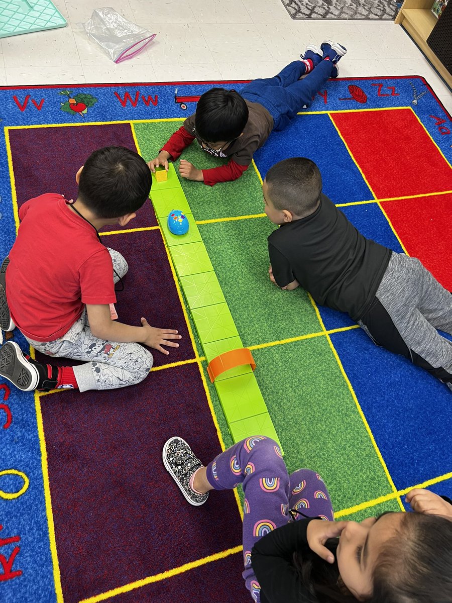 TechyTavarez's tweet image. Introducing the Designer Job!
We’re taking it up a notch in #robotics and letting Kinder design their own challenges for the drivers in their group.
Check out some of these creative mazes!🐭🤖 #CodeandGoMouse