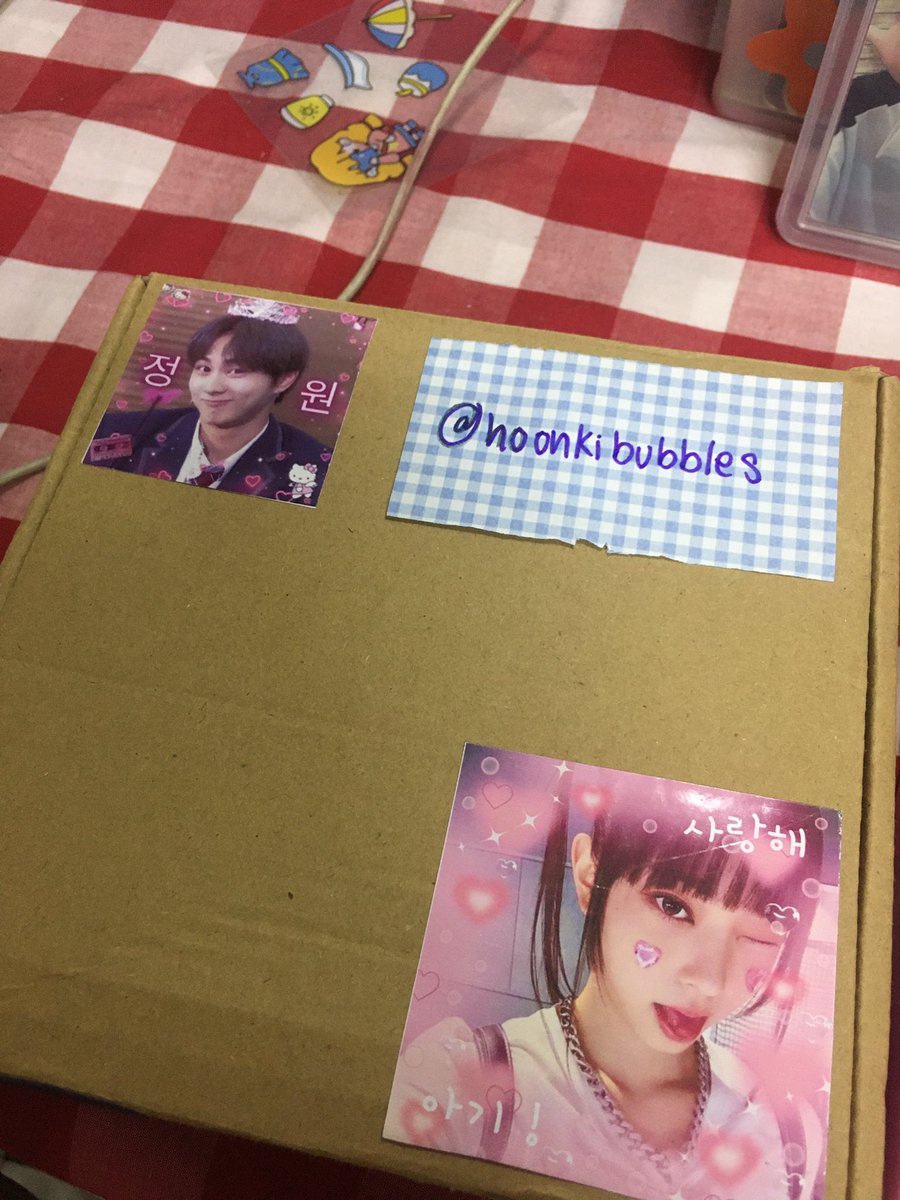 y0iznsm's tweet photo. #eysupdate
Already packed heehodie and jay bandana for @hoonkibubbles & @berryyyyyy_u ready to ship na lang >< https://t.co/o0m7dbxQvY