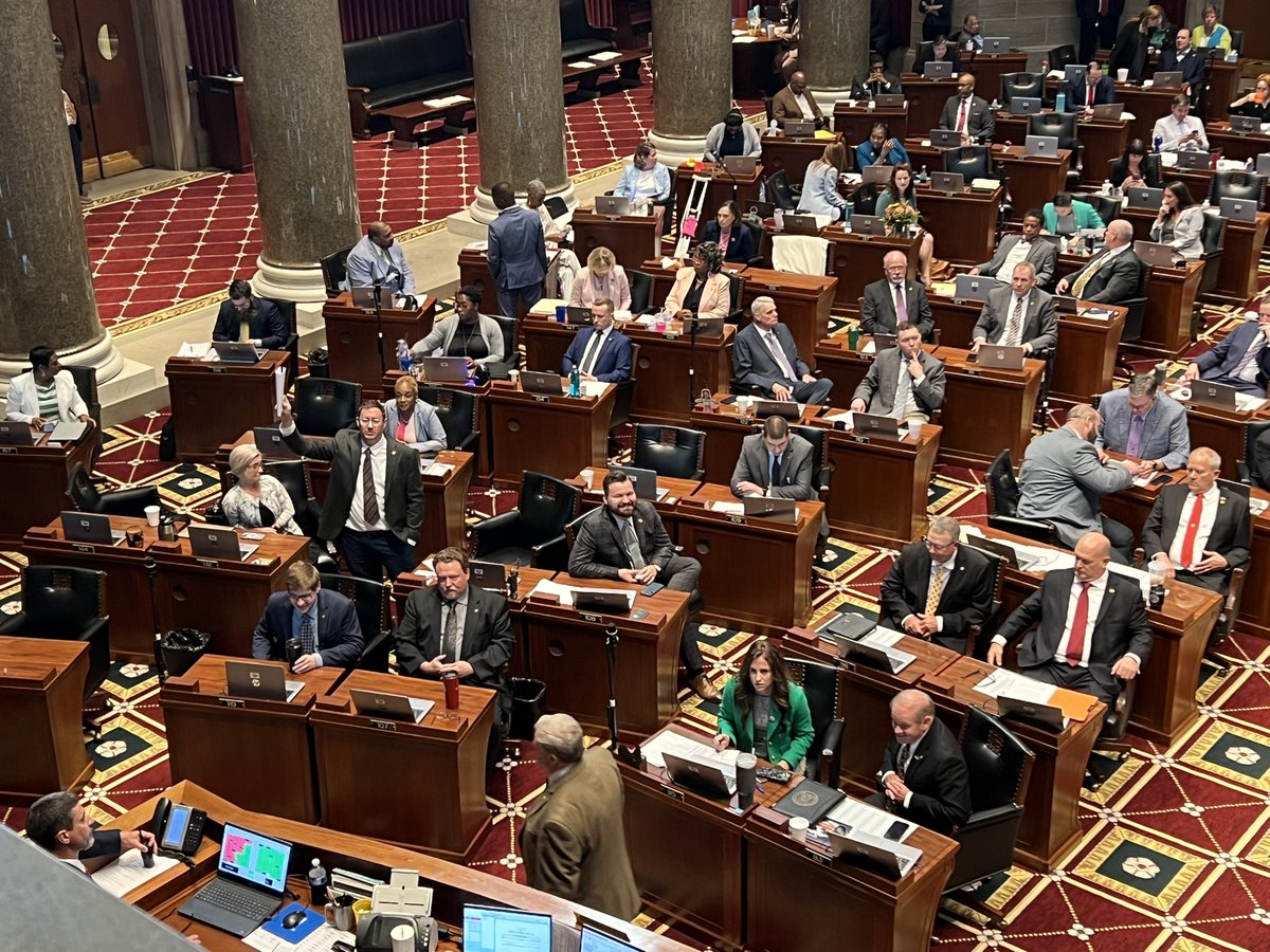 EmilyManleyTV's tweet image. Three Republicans sided with the Democrats in voting no, House Majority Leader Jon Patterson, Rep. Gary Bonacker and Rep. Chris Sander, an openly gay member. Sander held his hand up to speak on the bill, but was never called on. #moleg