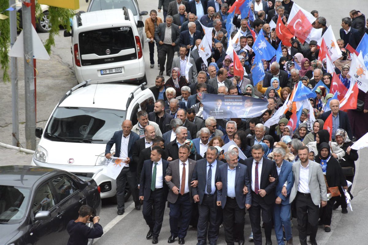 celalettin_kose's tweet photo. #Kürtün  #TürkiyeYüzyılı’na hazır. 

Hep birlikte, yan yana, omuz omuza emin adımlarla #14Mayıs zaferine ilerliyoruz 🇹🇷 @erkankandemir @eminerdogdu29 @unalyilmaz2929 @ercancimen29 @MunireSeyhoglu @Aslnenes29 https://t.co/syVX2TvJyV