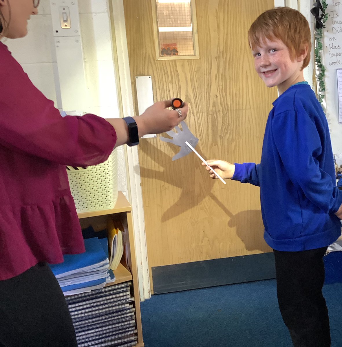 RPS_Adders's tweet photo. We have had such a great afternoon being scientists and observing changes to shadows. We went outside to observe our shadows and also created shadow shapes. @Riverside_Pri #riversidesciencesquad https://t.co/uECUMl5IwP