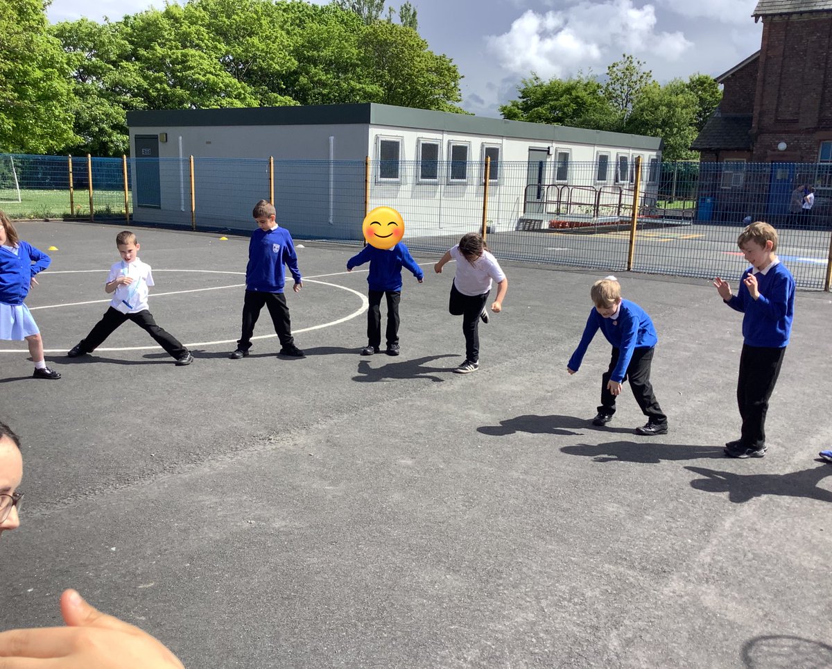 RPS_Adders's tweet photo. We have had such a great afternoon being scientists and observing changes to shadows. We went outside to observe our shadows and also created shadow shapes. @Riverside_Pri #riversidesciencesquad https://t.co/uECUMl5IwP