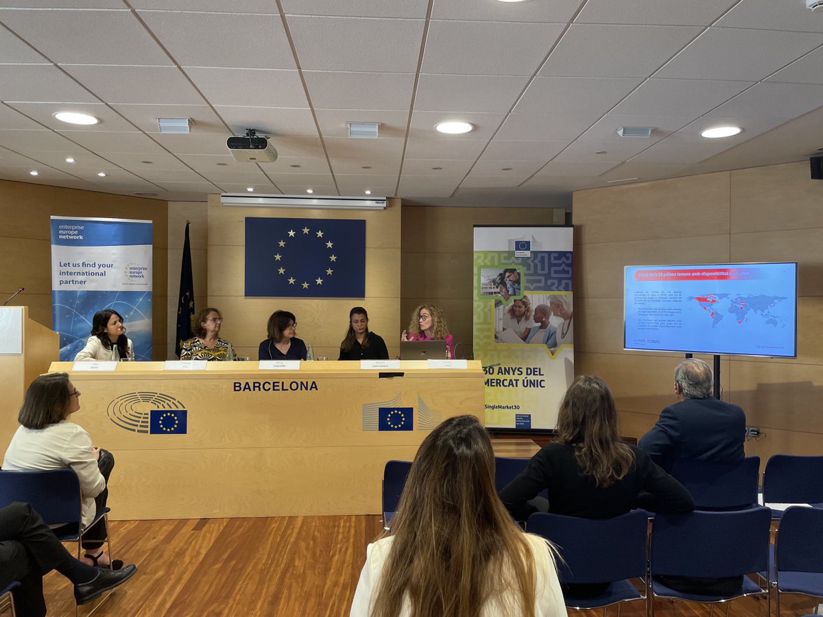 accio_cat's tweet photo. 🇪🇺30è aniversari del #SingleMarket!

Hem presentat eines per impulsar la internacionalització de les empreses catalanes com:
👉Oficina de barreres
👉Catalonia Trade Portal
👉Alertes de comerç internacional

@eencat @comissioeuropea @cambrescat @CambraBCN
https://t.co/HwGeZ9adWD https://t.co/soY8wpXQ1S