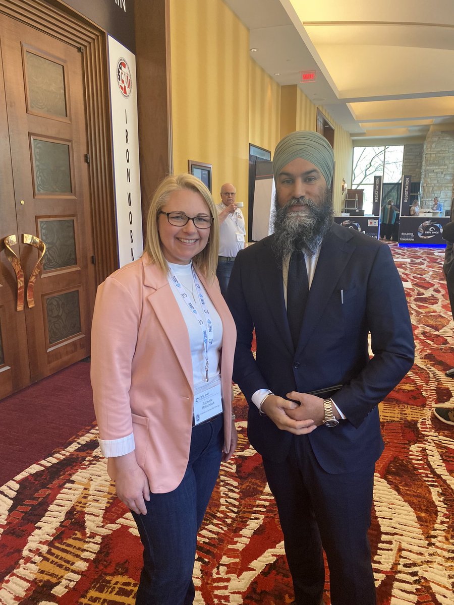 MichelleinNB's tweet photo. Making some great connections here in Ottawa @CDNTrades conference! @JustinTrudeau @theJagmeetSingh https://t.co/LdbYDMcJPZ