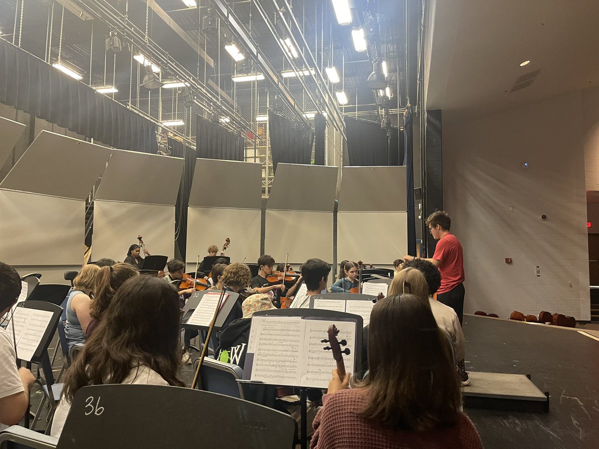 WestPoOrchestra's tweet photo. Excited to Celebrate our Seniors tonight! We have a few guest conductors! 🎶 6pm in Springbank Auditorium! https://t.co/MX3LvwdDRD