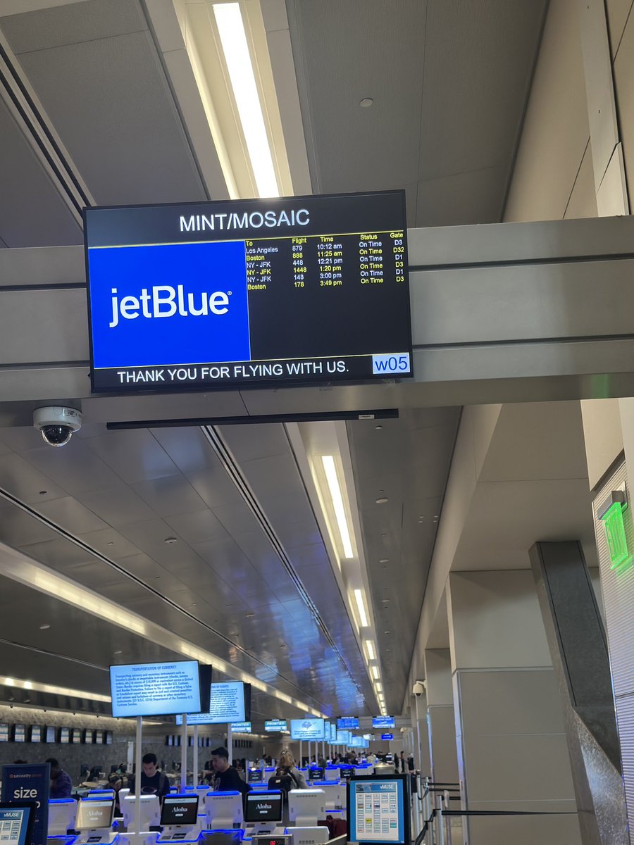 suhelshawn's tweet photo. @JetBlue  it’s 8AM at your Harry Reid International Airport (LAS) no one is at the JetBlue counter  our flight is at 10:12am https://t.co/Ogg7I74Ozx