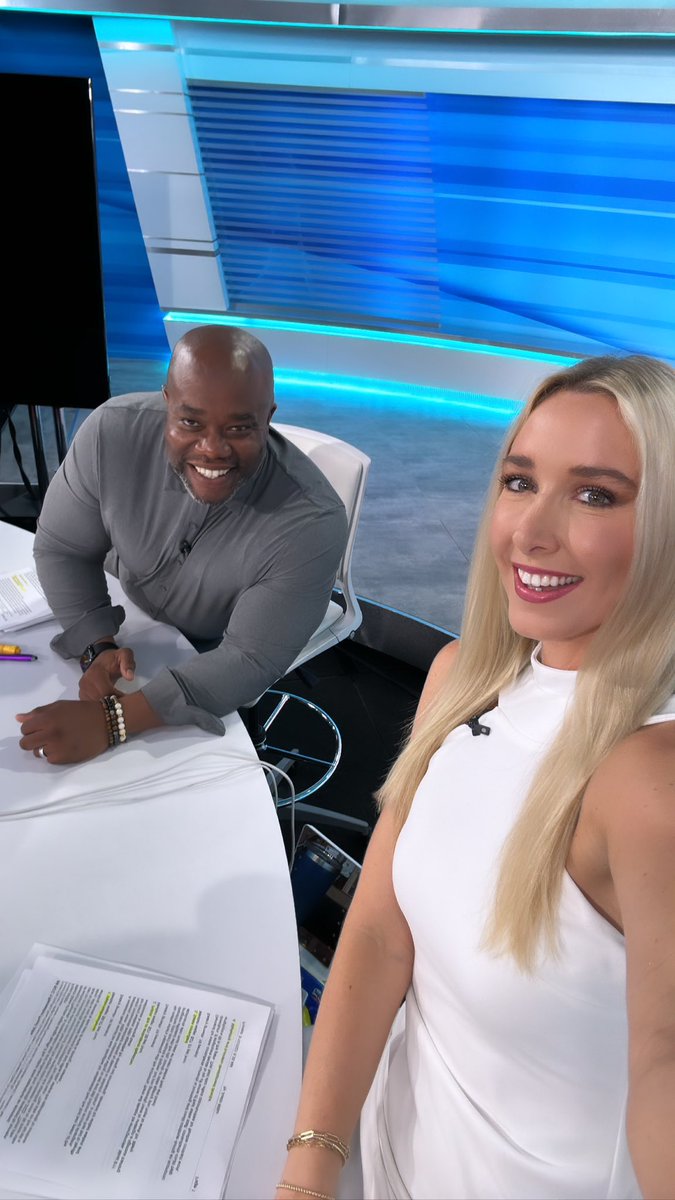 janaangeltv's tweet photo. Show time on @RiverCityLiveTV and double A energy with @RanceAdamsTV ! https://t.co/QI1VeU1XJr