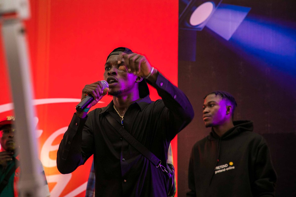 itelNigeria's tweet photo. We, @AirtelNigeria and @SmoovChapman_NG stopped by at the Federal Polytechnic Offa, Kwara state yesterday for the Campus All Stars event.
#itelinOffaPoly
#itelCampusAllStars https://t.co/ZCxs1oZJtu