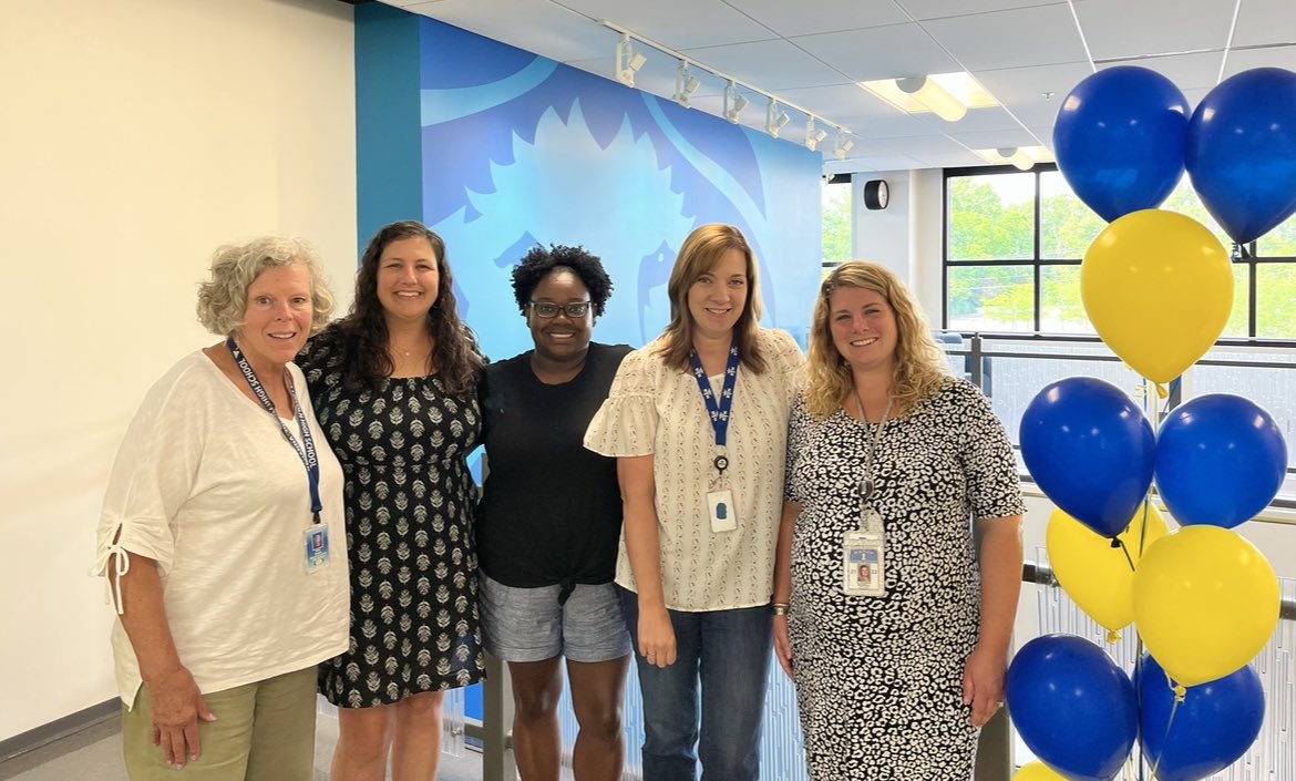 Happy School Nurse Day this this AMAZING group of dedicated clinicians. We are so lucky to have you and are grateful for the care &amp; commitment you demonstrate every single day in our school clinics. 
🦁💙💛

#SchoolNurseDay #theGJPSway <a href="/GahannaJeffersn/">Gahanna-Jefferson</a>