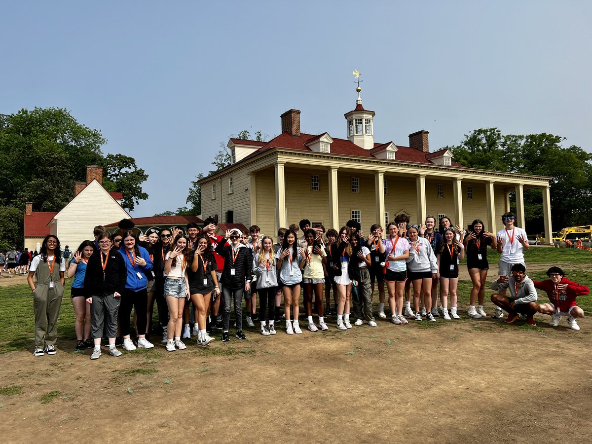 KellySyroka's tweet photo. Bus #4
George Washington’s Mount Vernon
@OOMSDC @OOMS_OLSD https://t.co/k5BtiU1Sf6