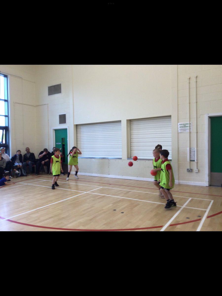 MissWinnardSTM's tweet image. A big well done to our brilliant year 2s who took part in a dodgeball tournament yesterday!! How amazing @MissByrneSTM @MissODonnellSTM #STMPE 🏃‍♂️