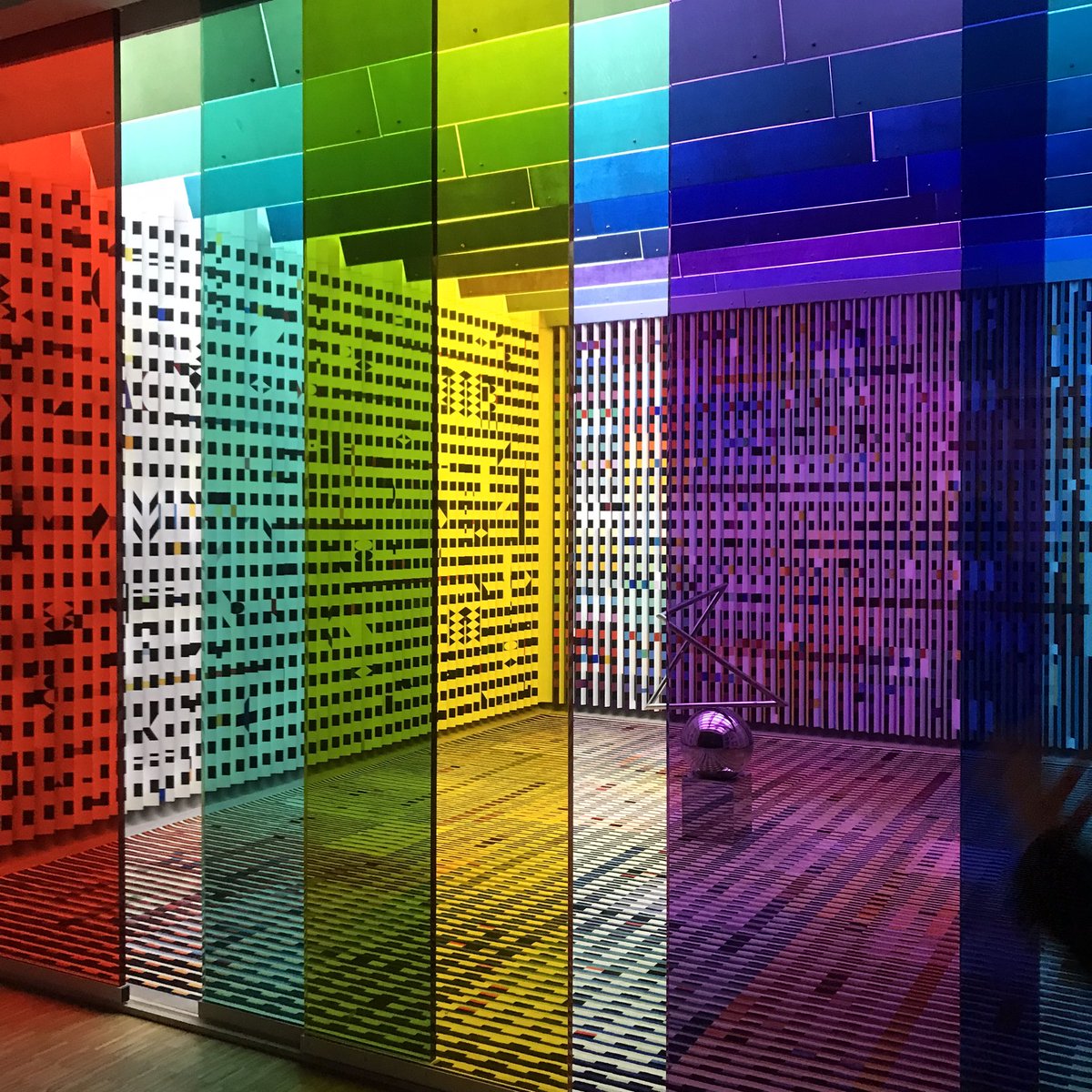 arplasegrais's tweet photo. Visite des collections permanentes du @CentrePompidou ce matin pour les 3A, 3C et 3D ! Merci aux guides conférenciers pour leur prestation de grande qualité ! #art #musee #exposition #paris #college #PEAC https://t.co/kQNkJHRjae