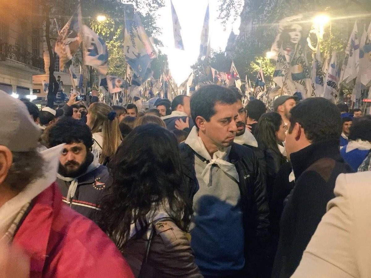 wadodecorrido's tweet photo. Hace 6 años salimos a la calle para rechazar el fallo de la Corte Suprema que beneficiaba con el 2x1 a los genocidas.

La misma Corte que ayer suspendió elecciones en dos provincias Argentinas.

La democracia siempre se defiende en las calles. https://t.co/GvDEbnt2fP