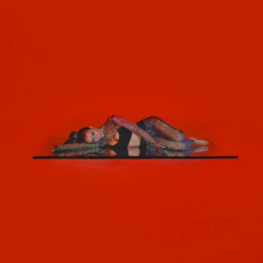 cooltokimx's tweet photo. ¡Ponle play a el primer single de #LuaLacruz #DiQueSí"! Una canción llena de energía, marcadas referencias pop, un sonido fino y letras propias. Escúchala ahora en todas las plataformas digitales. 🎶https://t.co/XMKVJKDUka https://t.co/XlIR0rMCYi