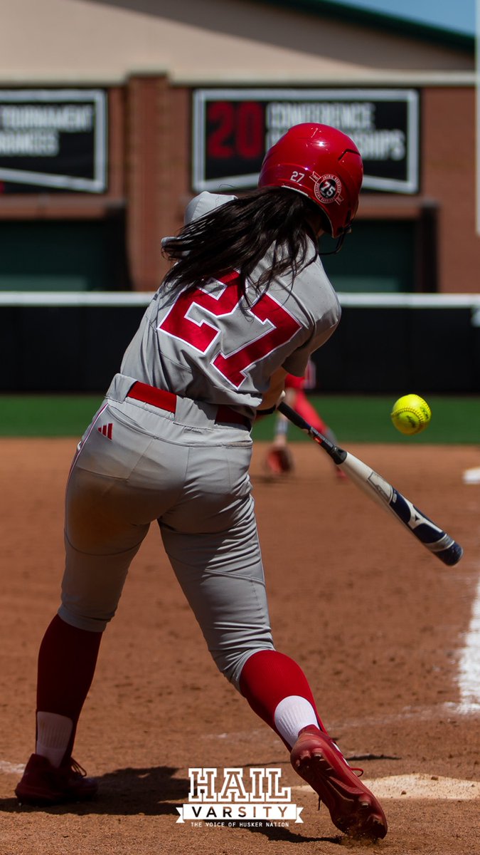 HailVarsity's tweet photo. #B1G tourney time calls for some #Huskers softball for #WallpaperWednesday.

🥎📲 https://t.co/F7E4rmNpzz