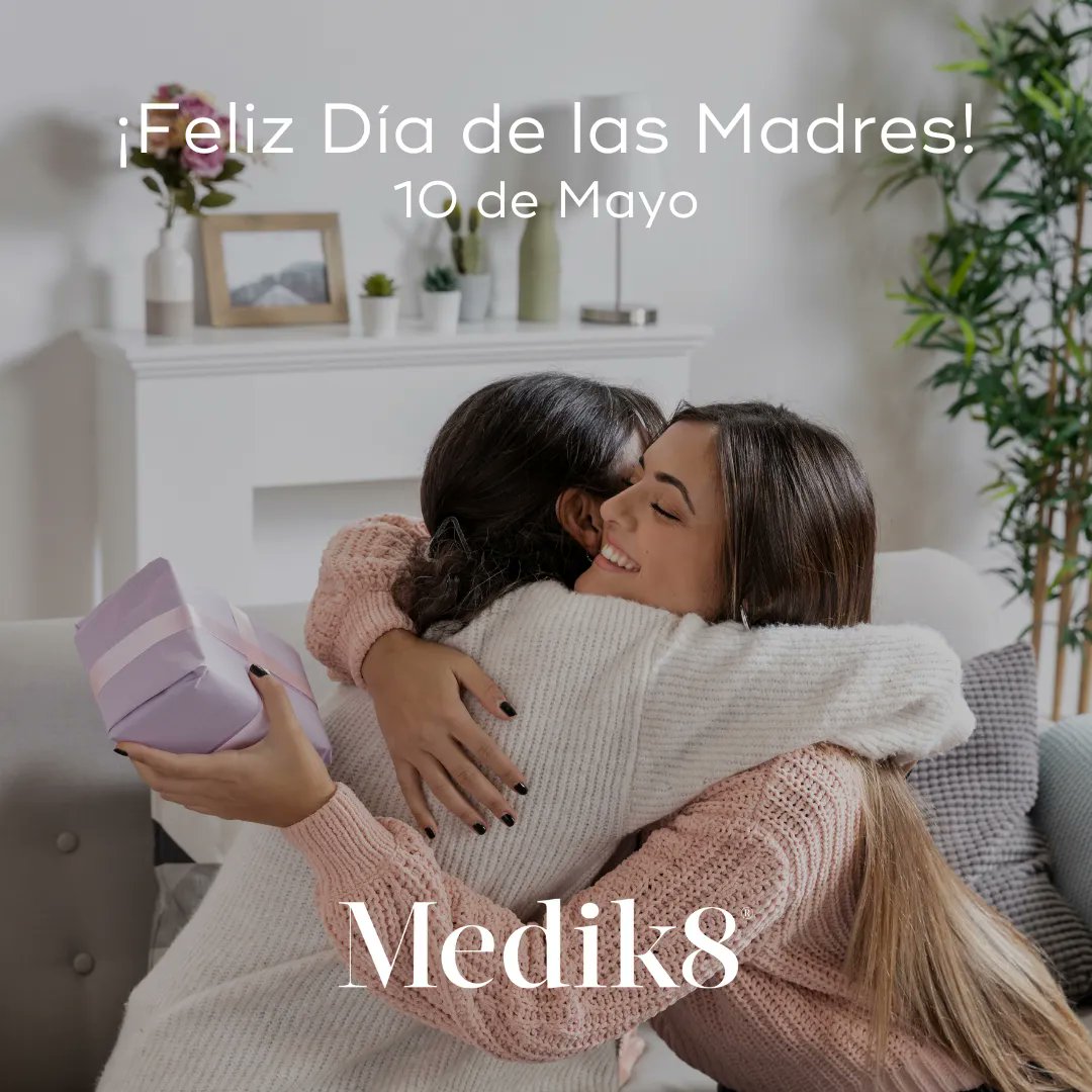 Medik8Mexico's tweet photo. ¡Celebremos a mamá todos los días demostrandole diariamente nuestro cariño con acciones en favor de su bienestar, así como ella siempre se mantiene a nuestro lado a pesar de las adversidades! 💐💕⠀
⠀
El equipo de Medik8 México les desea un ¡Feliz Día de las Madres! #MothersDay https://t.co/ooB3SiSWlL