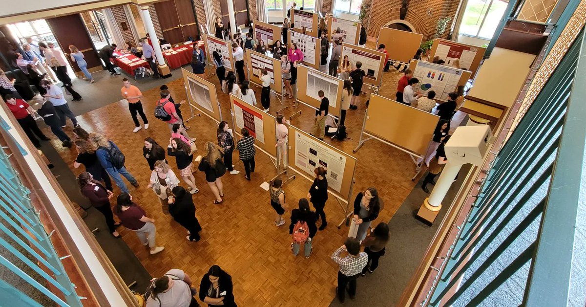 Wjenvironmenta1's tweet photo. Another impressive showing from all of our students at the Spring Poster Session. Special congratulations to EVS graduating seniors Nickolas and Amanda! They are part of this fantastic Class of 2023 who will be sorely missed. https://t.co/FJhRwOKVxJ