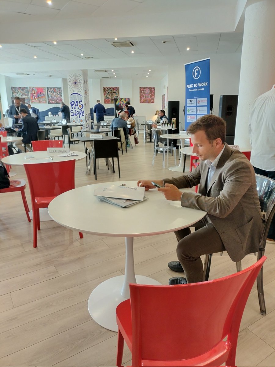 EnginfoCons's tweet photo. Oggi presenti all'evento Felix to Work!

#EnginfoConsulting #FelixtoWork #CircuitoFelix https://t.co/lliFVQNlLa