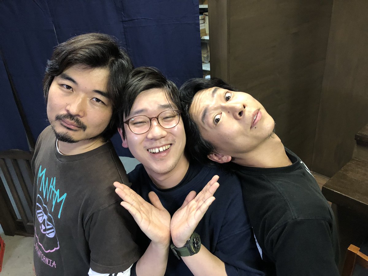 本日の稽古場日誌は丸山文弥です。

#右サムお兄さん
#左ありたつお兄さん

m.facebook.com/story.php?stor…