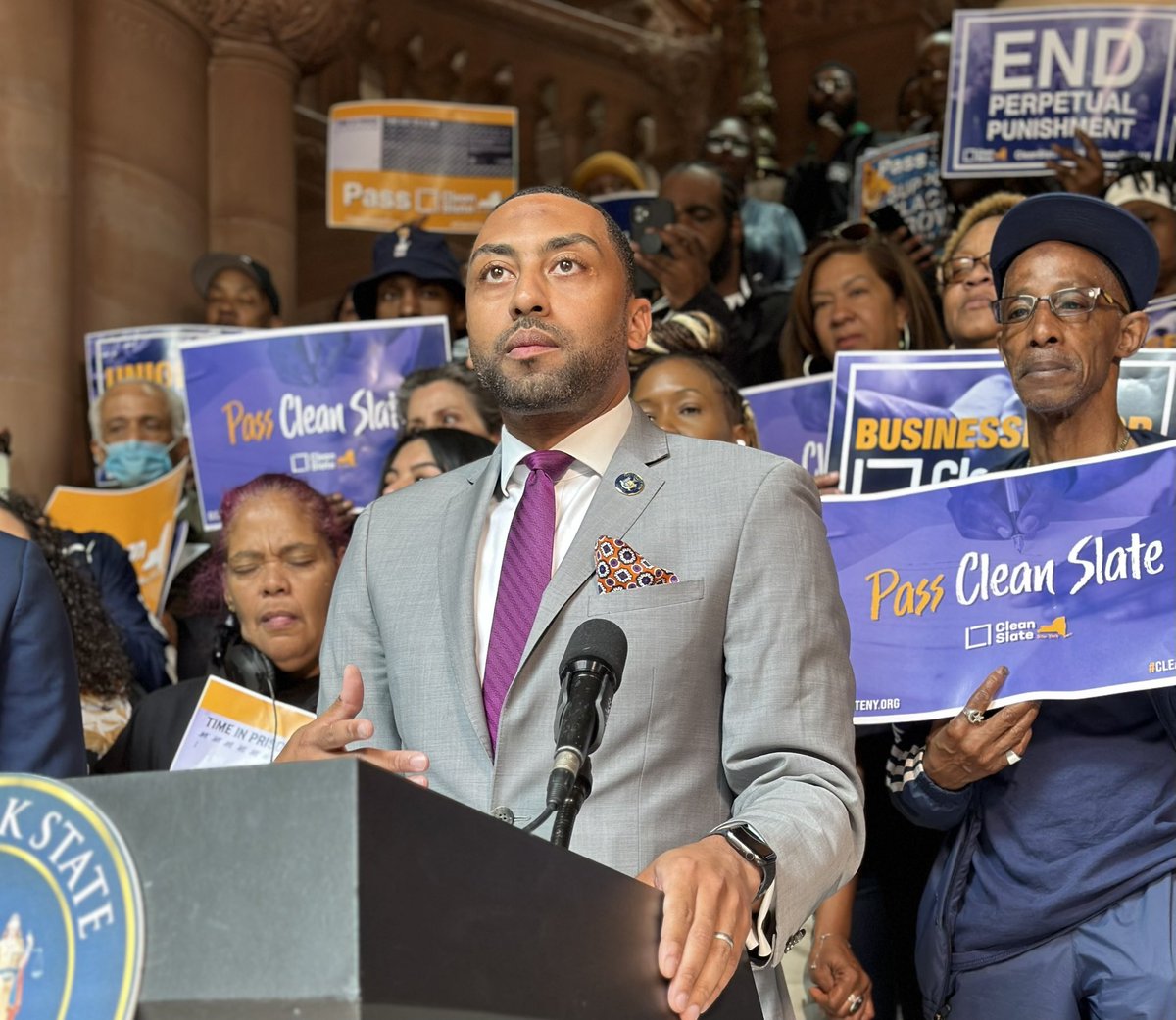 jamaaltbailey's tweet photo. Busy day in Albany! I had a number of bills moved through the Judiciary &amp; Finance committees, rallied for #CleanSlateNY and #LeadFreeNY, and joined my colleagues to
pass a victims’ rights bill package including my bill to improve housing access for survivors of domestic violence. https://t.co/dRk5Kt2q6H