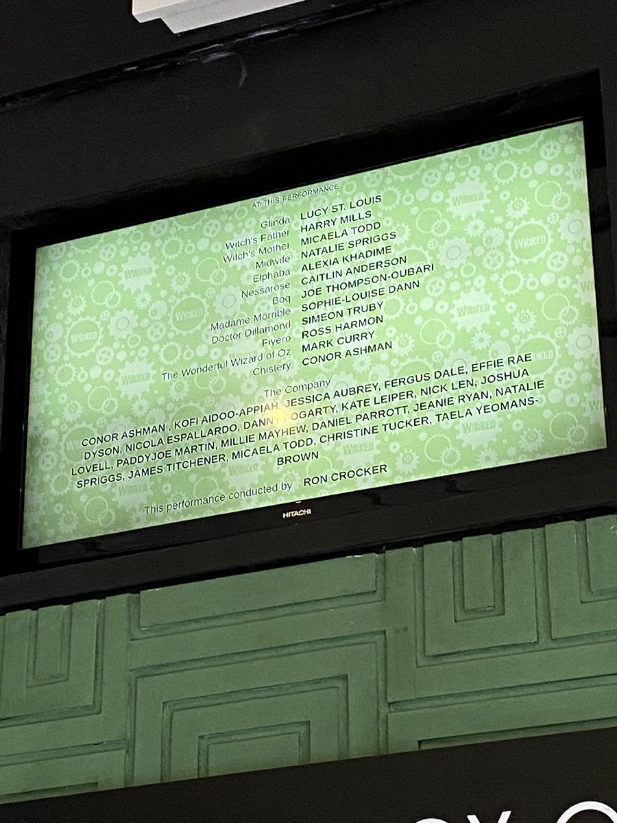 _jmm215's tweet photo. @WestEndCovers 
Wicked Matinee - 10/MAY 💚 https://t.co/oj6ZTBwWKj