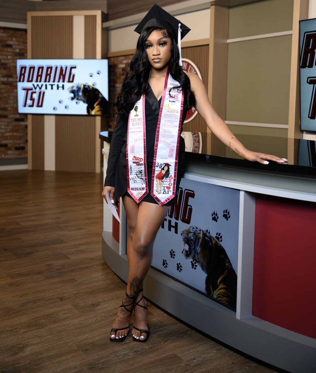 Itsmikekel's tweet photo. On May 13th  at 9:30 a.m. I will be graduating from Texas Southern University in School of Communication obtaining my B.A. in Broadcast Journalism 🎓

Signing out,
Your fav SOC Superstar🎙️ https://t.co/M9fEaTu5fB