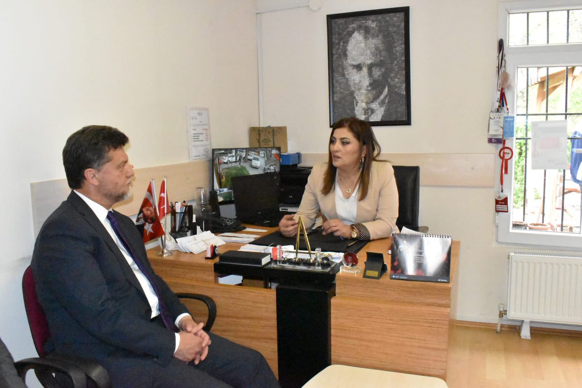 Anıttepe mahalle muhtarımız Oya Yakut ile kent sorunları üzerine bir sohbet gerçekleştirdik. Misafirperverliğinden dolayı Oya hanıma  teşekkür ediyorum.