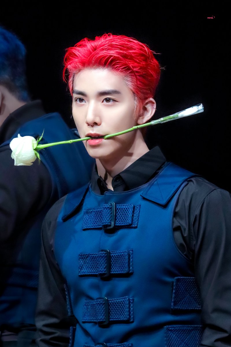 lofimrevol's tweet photo. 영균아 생일축하해🎂💖

#영균이_생일이다_판타지_집합
#HAPPYHWIYOUNGDAY
#SF9 #휘영 #HWIYOUNG https://t.co/Rh12s8bNoF