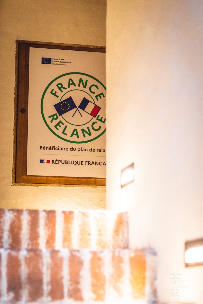 prefet81's tweet photo. 🇪🇺Union européenne|Le #Tarn accueille @DrezetValerie cheffe de la représentation @UEFrance
➡️@prefet81 l'a accompagnée avec @StephanieGCAlbi maire d'Albi, à la cathédrale
➡️730K€ du plan de relance européen à travers #FranceRelance pour la restauration du trésor de la cathédrale https://t.co/C3xAjADYam