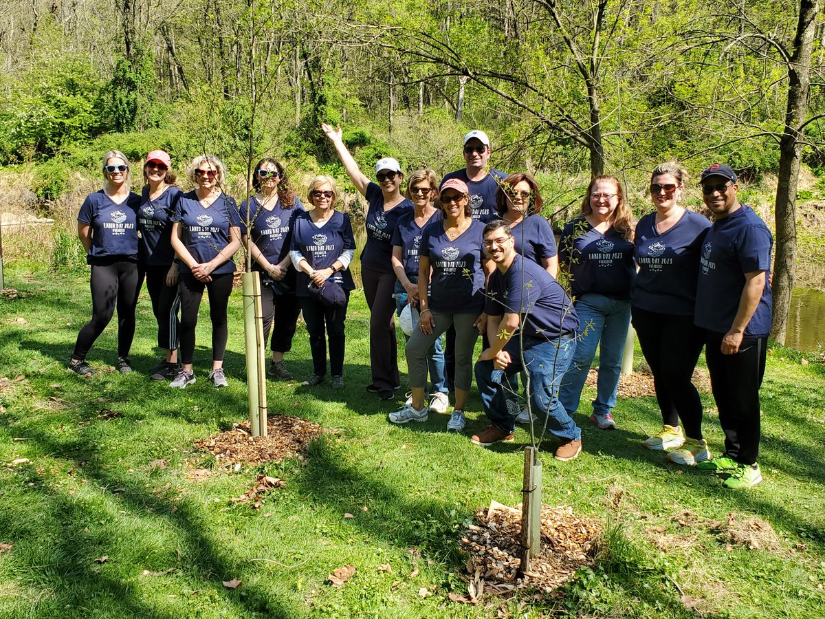 ChesCoParksPres's tweet photo. Thank you to everyone who came out to celebrate National Volunteer Week with us!
#ChesterCounty #StewardshipWeek https://t.co/84zObXcfHq