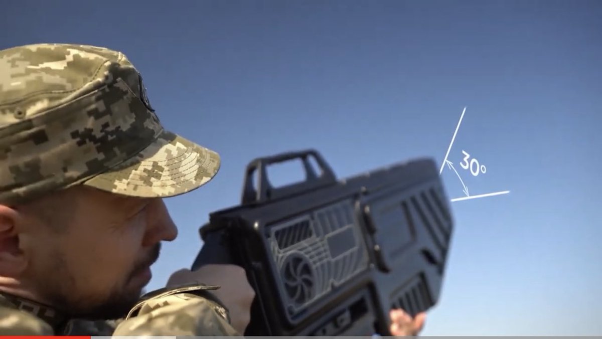 UkraineScience's tweet photo. Анти-дрон системи DroneShield. У черговому випуску оглядів військової техніки на нашому ютуб-каналі говоримо про те, чи є захист від ворожих безпілотників. 

https://t.co/qHIWvqCMca https://t.co/QaoVTSdLbn