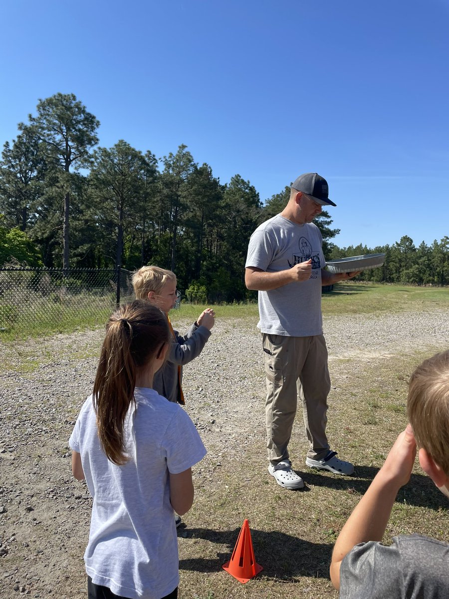 mskatiefowler's tweet photo. We LOVED learning about the rock cycle and the different types of gems!  It’s the perfect on-campus field trip. Thank you so much, Huck’s Lost Mine! #fieldtrip #gemmining #MCES 

https://t.co/ZdtChbq6Wz https://t.co/AxHfb9Y2gF